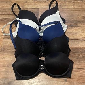 Lot of 5 bras